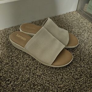 Kensie Women's Cream Slide Sandals